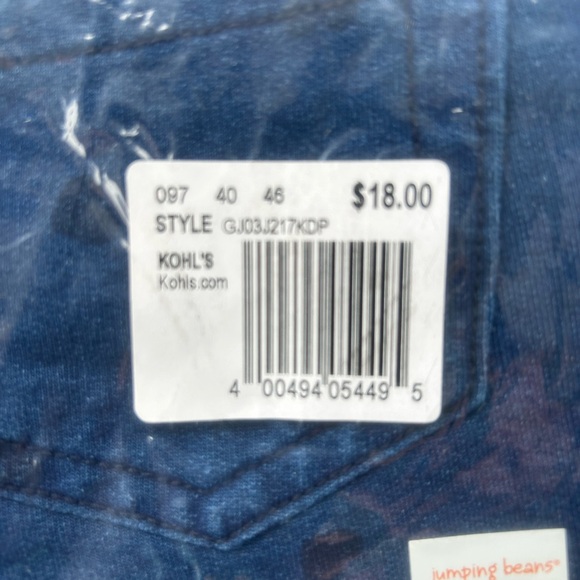 NWT bundle of 3 girls 5T clothes with two shirts and a pair of legging pants - Picture 6 of 9